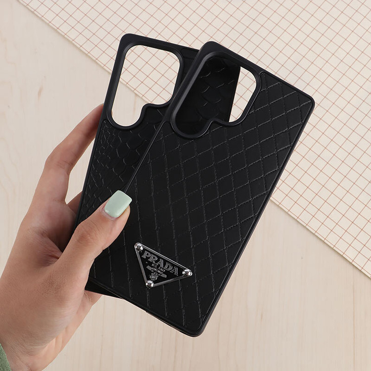 قاب چرمی ژله ای طرح Prada Samsung Galaxy A06