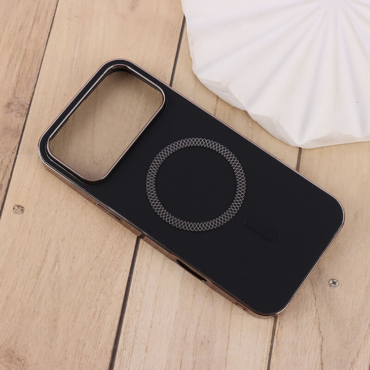 قاب مگ سیف طرح دار دور براق Apple iPhone 16