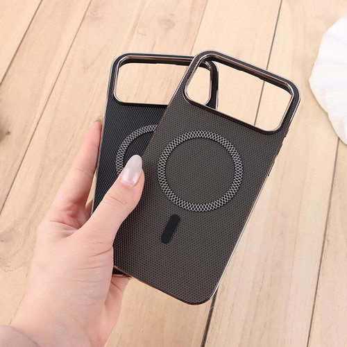 قاب مگ سیف طرح دار دور براق Apple iPhone 16 Pro Max